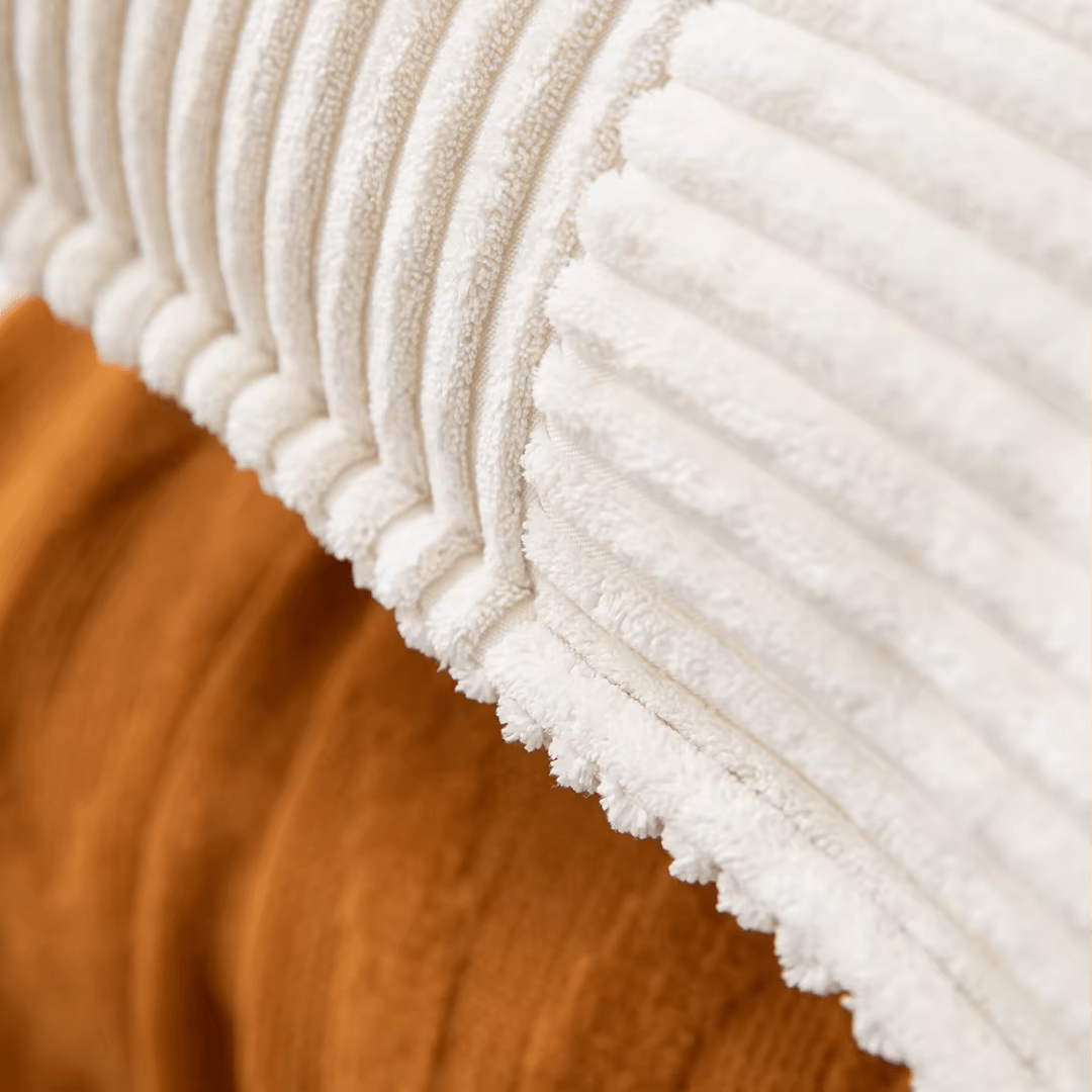 rib kussen naad detail